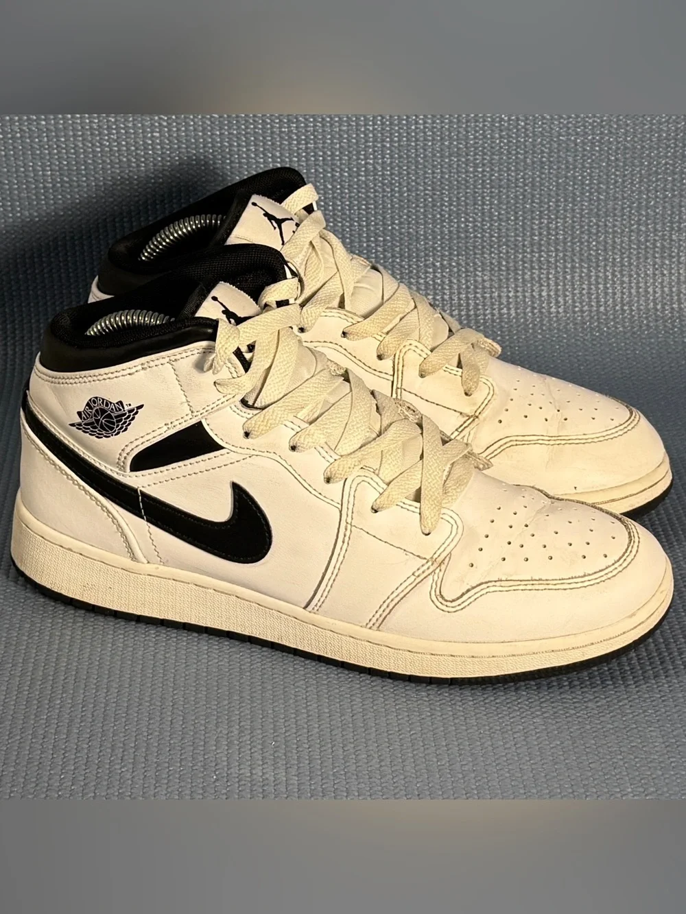 Nike Air Jordan 1 Mid Reverse Panda White Black Shoes DQ8423-132 Big Kid Size 7Y